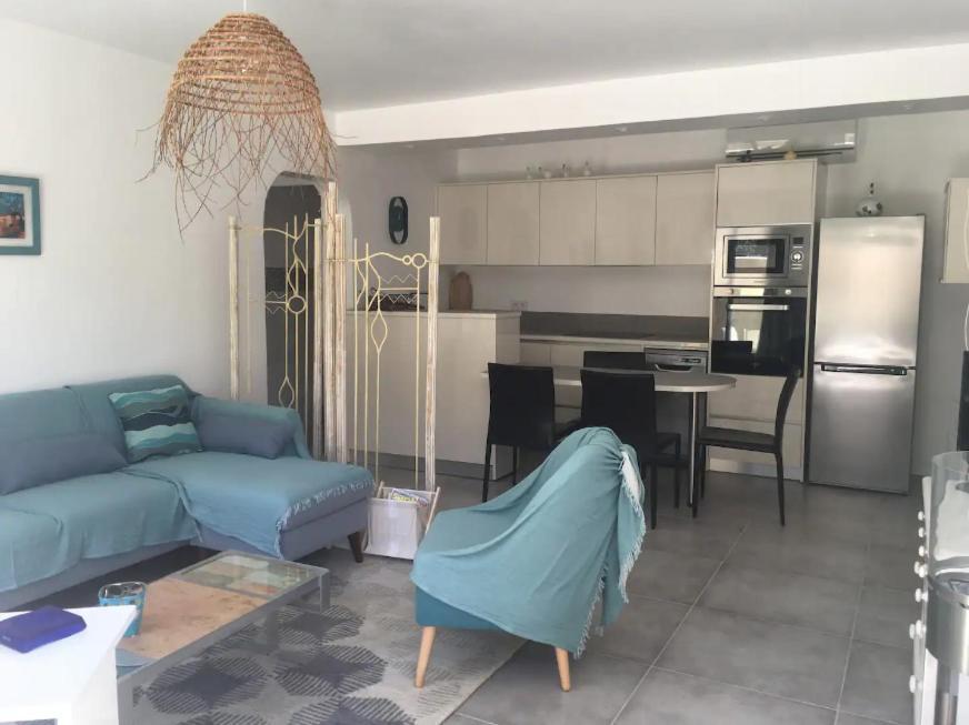 Azur Appart 4 Pers - Parking - Terrasse - 10Min Du Centre Cassis Extérieur photo